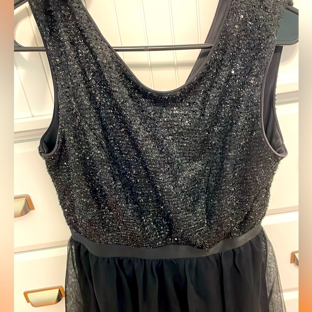 I’m selling my old prom dress!